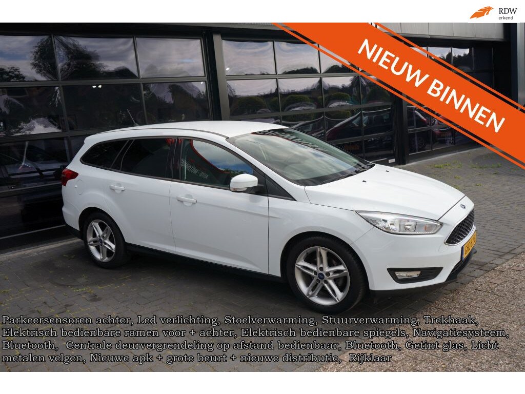 Ford Focus 1.0 Automaat, PDC, Navi, Winter pakket, Airco, Trekhaak, CC