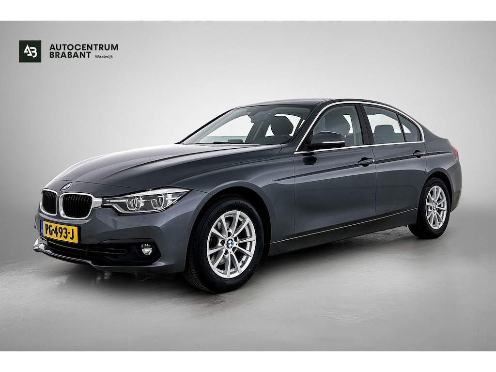 BMW 3-Serie 318i Executive (NAVIGATIE, LED, PDC, CLIMA, STUURBEDIENING, MULTIMEDIA)