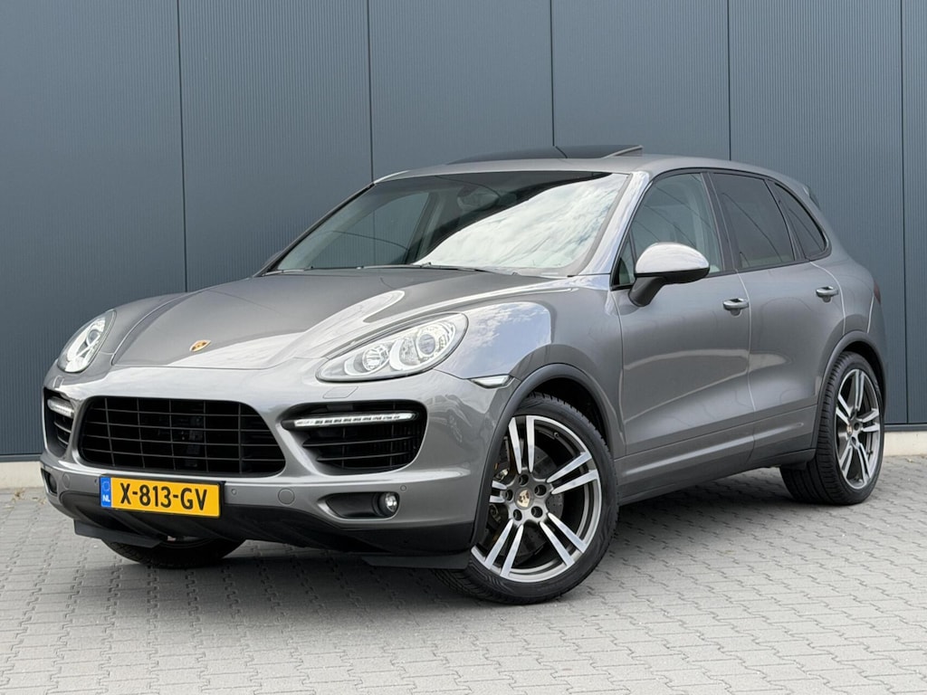 Porsche Cayenne 4.8 Turbo 500PK - Keramisch - Top Onderhouden - Zeer Complete Uitvoering