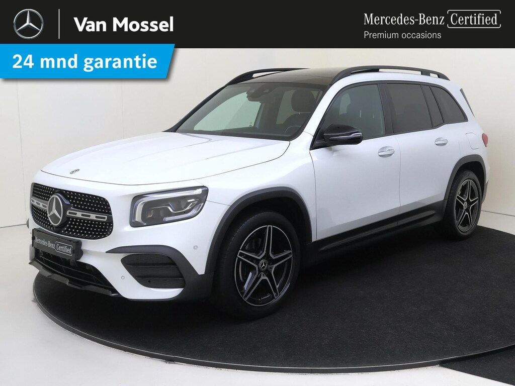Mercedes-Benz GLB 180 Business Solution AMG Panoramadak / Memory Seats / Parkeercamera / Nightpakket / Sfeerverlichting /