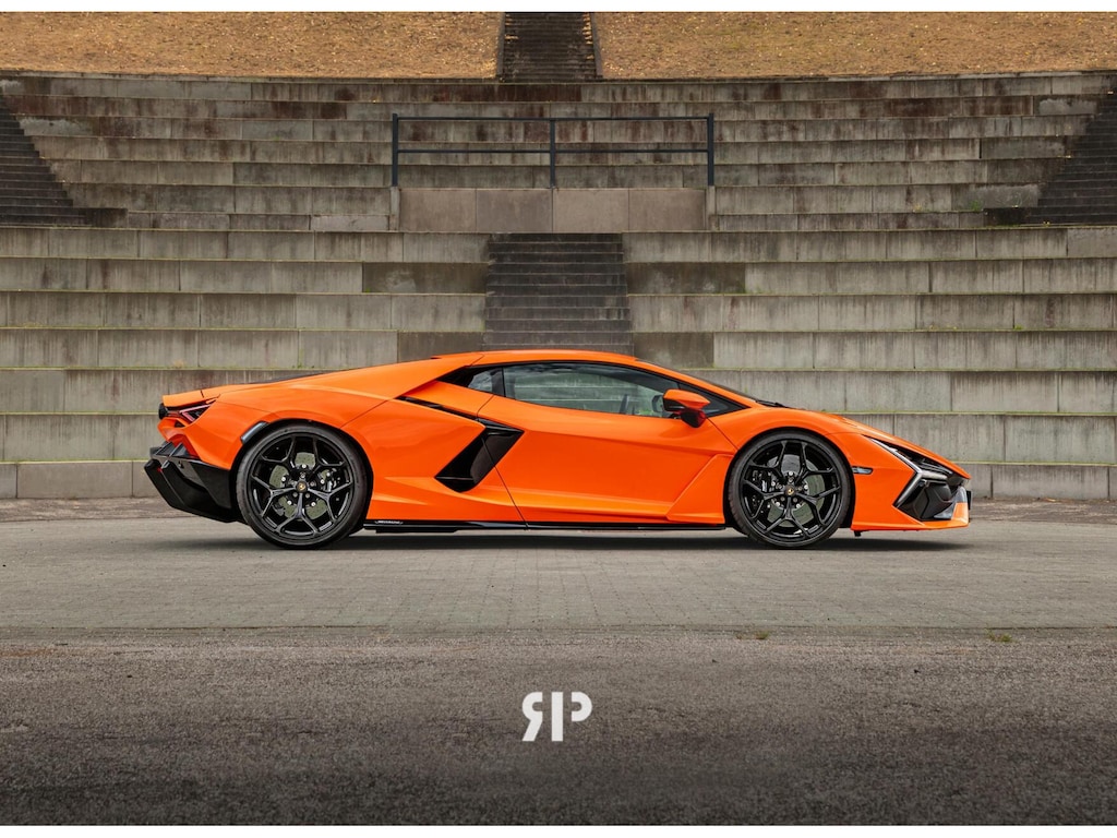 Lamborghini Revuelto Revuelto 6.5 V12