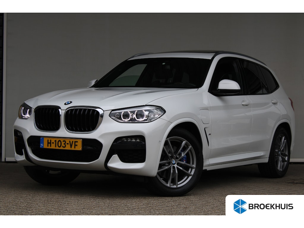 BMW X3 xDrive30e High Executive | M-sport | SOH 86% | Head-up display | Lederen bekleding | Memory seat | M remmen |