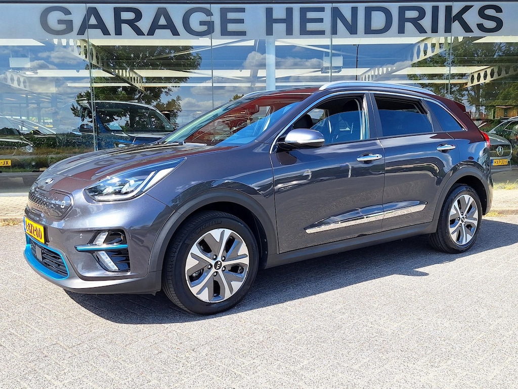 Kia Niro EV e-Niro ExecutiveLine 64 kWh | SOH: 95,2% | 3 Fase | Leder | Adaptive CC | Climate |