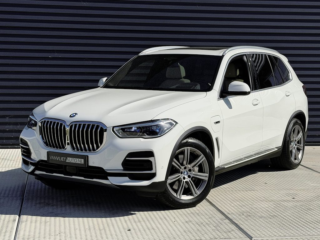 BMW X5 xDrive45e High Executive | Pano/Schuif dak | B&W Audio | 360 Camera | Full Option!