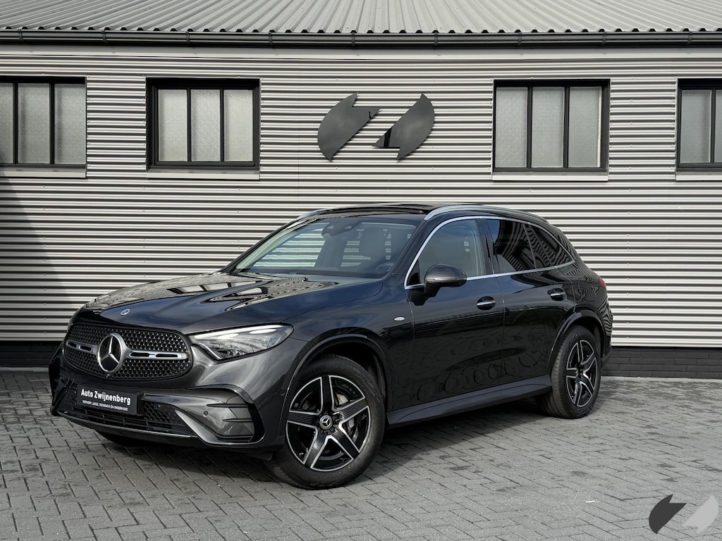 Mercedes-Benz GLC 300e 4MATIC AMG |Pano|Trekhaak|Luchtv|Achterasbes|