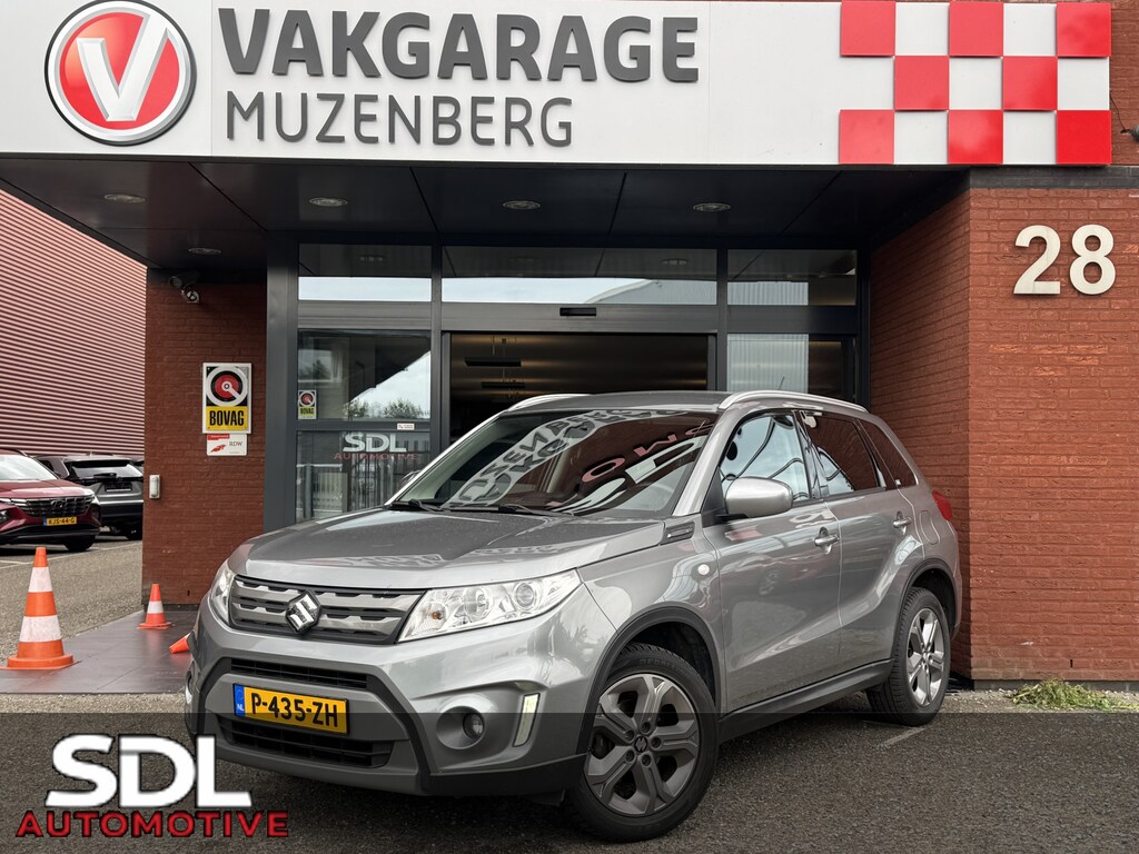 Suzuki Vitara 1.6 Exclusive // TREKHAAK // NAVI // CLIMA // CRUISE // CAMERA // STOEL VERWARMING // APPLE CARPLAY-ANDROID AUTO //