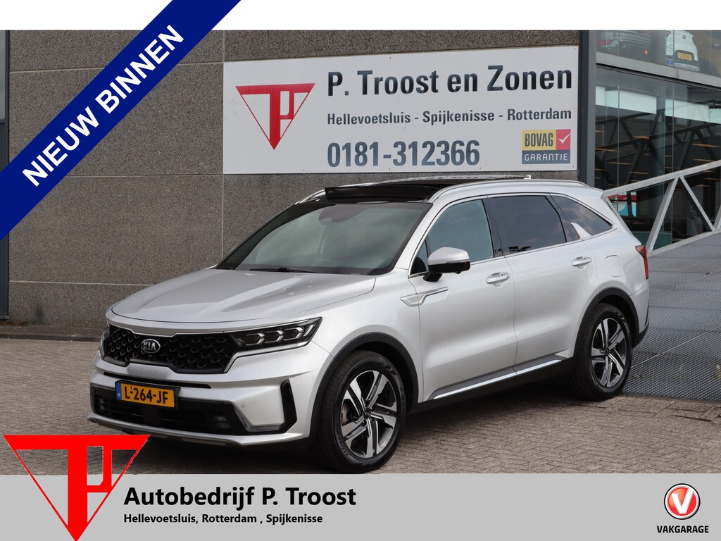 Kia Sorento 1.6 T-GDI Plug-in Hybrid 4WD ExecutiveLine 7p. NL auto/1e eigenaar/Dealeronderhouden/Panoramadak/Apple carplay/Stoelventilatie/Stoelverwarming voor en achter/Lane assist/360 graden camera/Bose audio/Elektrische bestuurders stoel met geheugen/19 inch LM