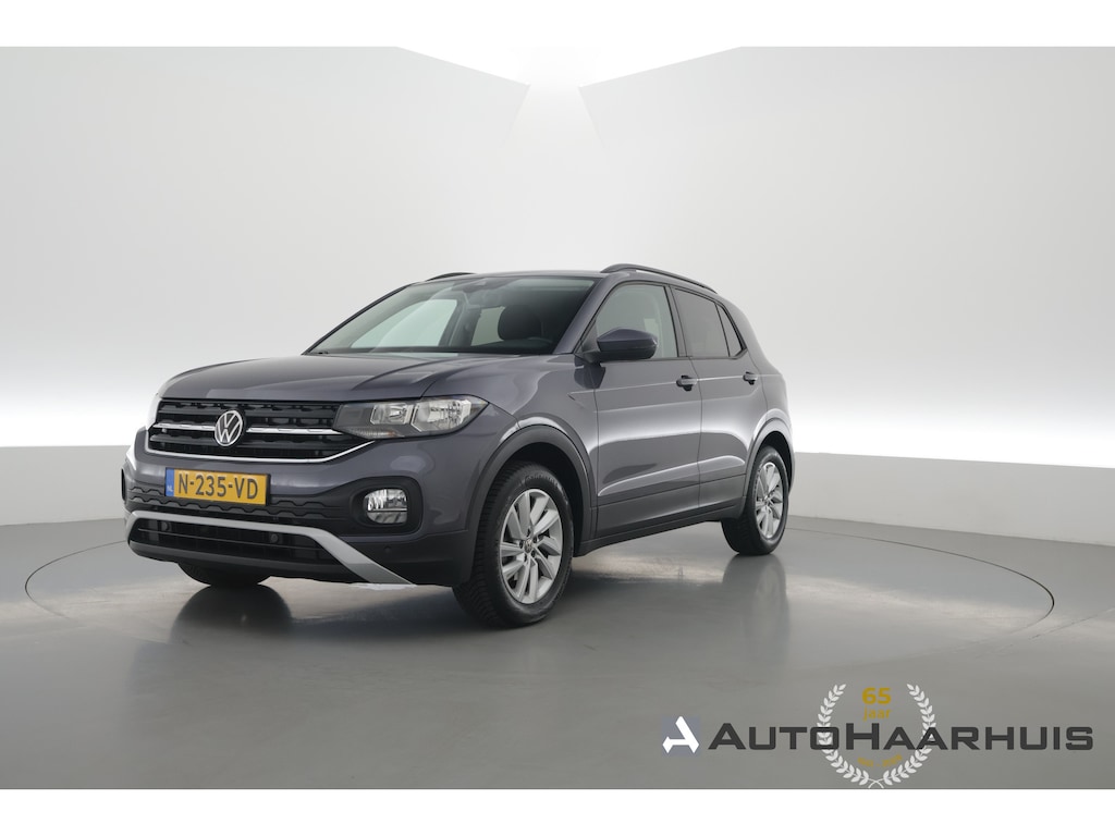 Volkswagen T-Cross 1.0 TSI Life | Adapt. Cruise | Trekhaak | PDC V+A | All Season | Navi | Apple CarPlay & Android Auto