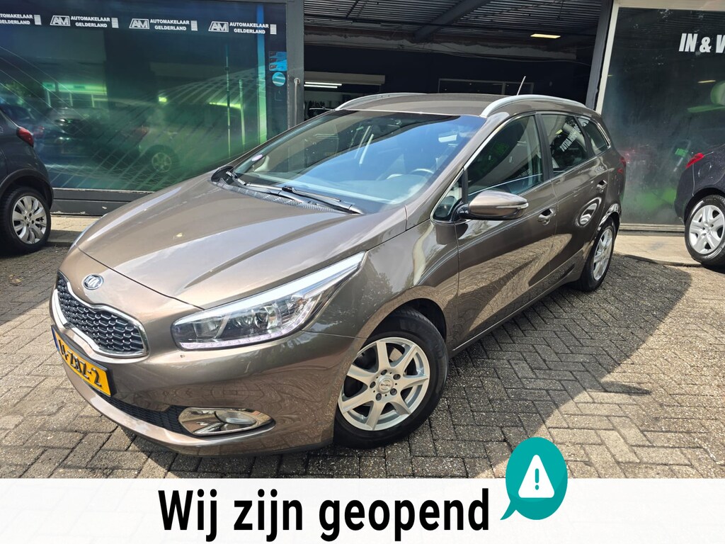 Kia Ceed Cee'd Sportswagon 1.6 GDI Plus Pack | 2E EIGENAAR | 3/6 OF 12 MND GARANTIE | NAVI | CAMERA | TREKHAAK |