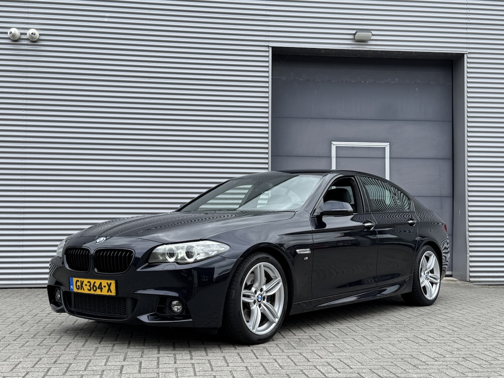 BMW 5-Serie 528i High Executive I Aut. I M-Pakket I Navi I Leder