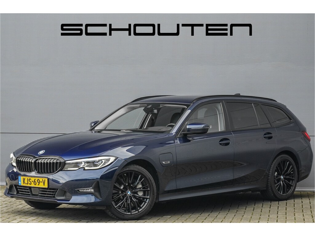 BMW 3-Serie Touring 330e ACC Laser HUD Keyless Camera 18"