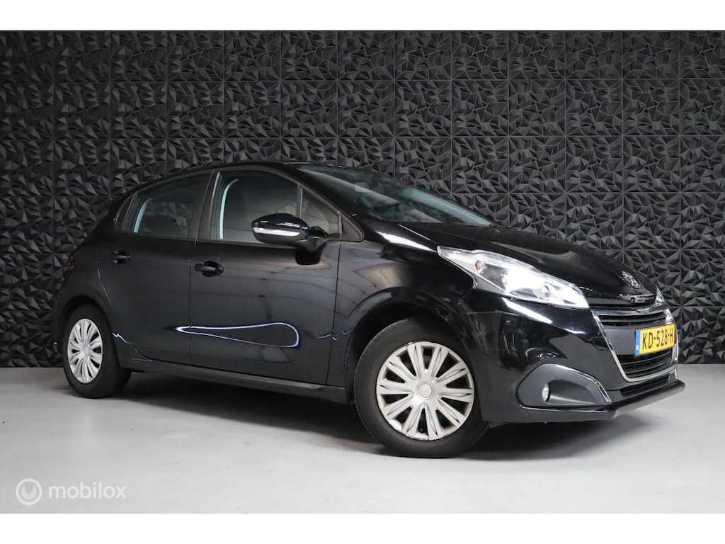 Peugeot 208 1.2 PureTech Blue Lion | Carplay | Parkeersensor