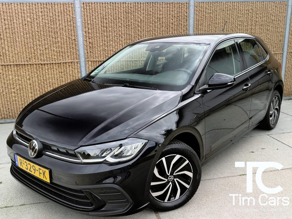 Volkswagen Polo 1.0 TSI Life Navigatiesysteem | Digitale cockpit | Airconditioning | Cruise control adaptief | LED koplampen | Rijstrooksensor | Apple CarPlay/Android Auto | DAB ontvanger