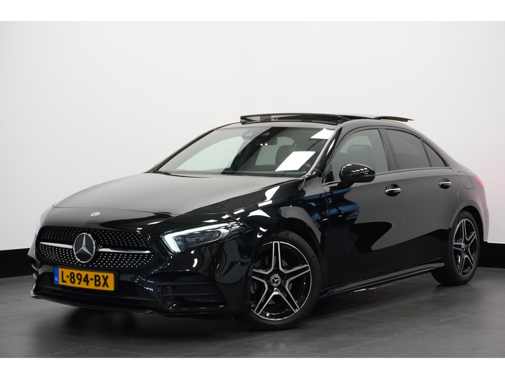 Mercedes-Benz A-klasse 180 Business Solution AMG | Pano | Memory | Burmester | €23.900,- incl. BTW