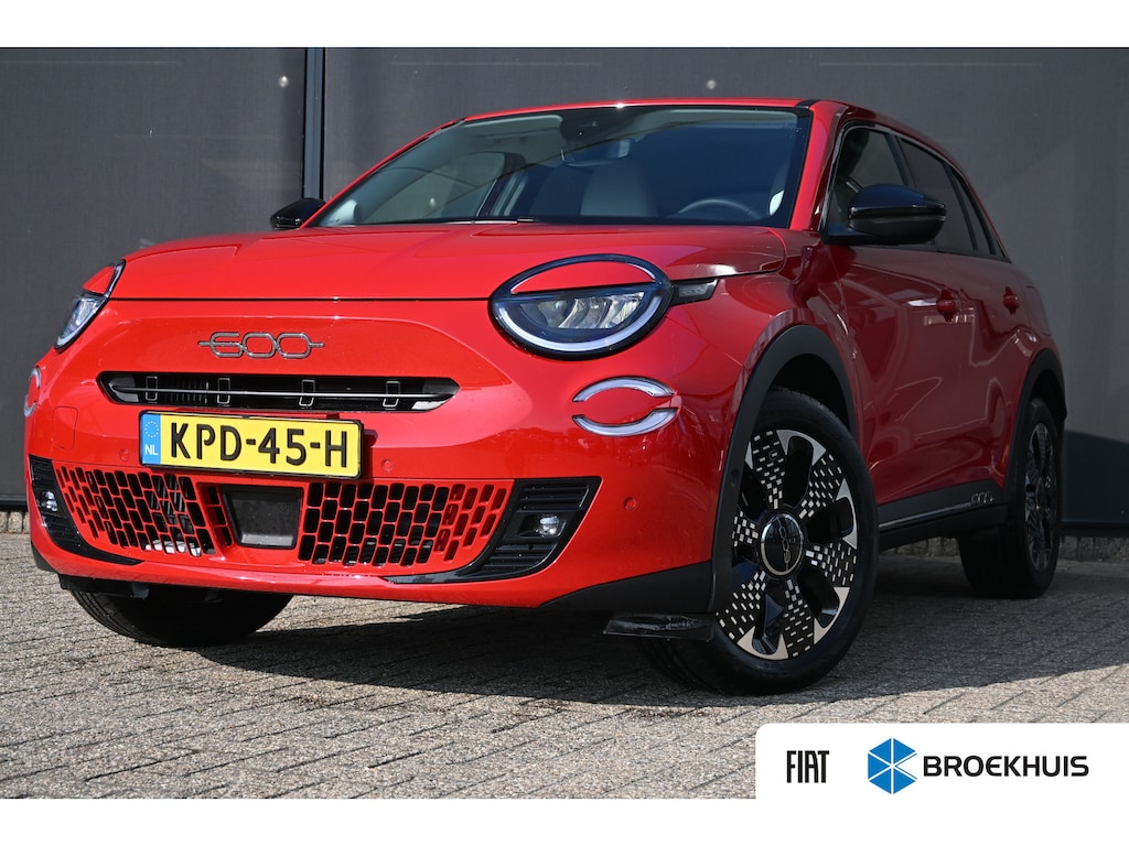 Fiat 600 1.2 Hybrid La Prima 110pk | Vol-Leder | Adaptive Cruise | Masssage | Stoelverwarming | Elektr. Achterklep | !!