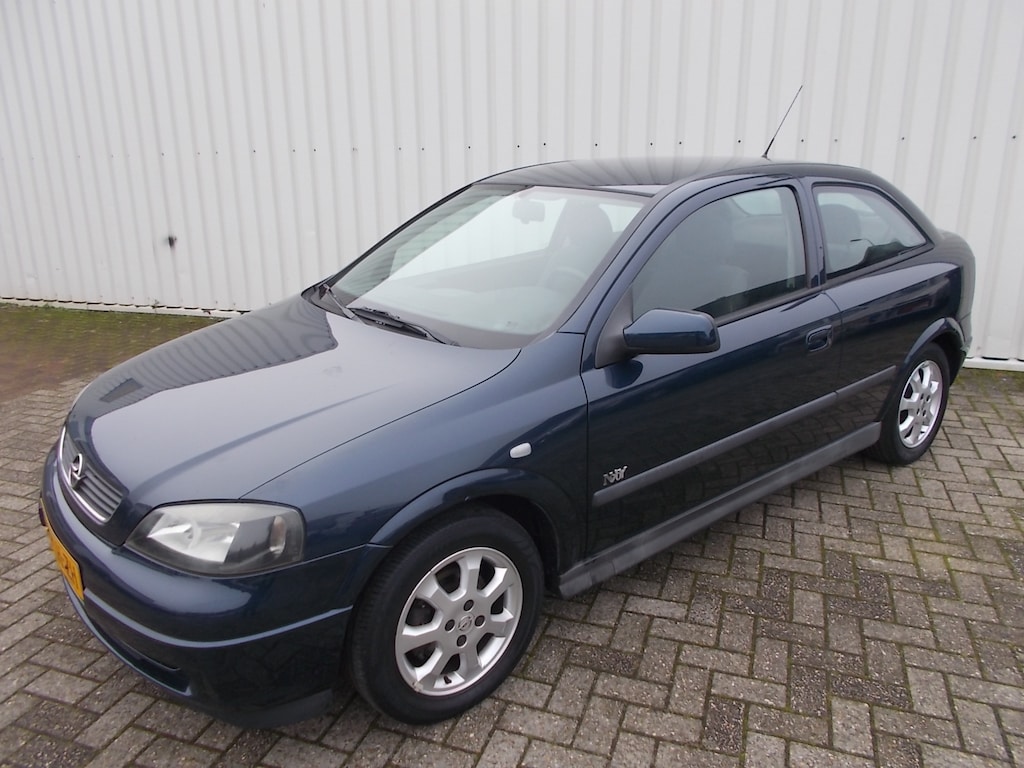 Opel Astra 1.6 Njoy 3 drs ( GEEN APK / ZO MEE! )