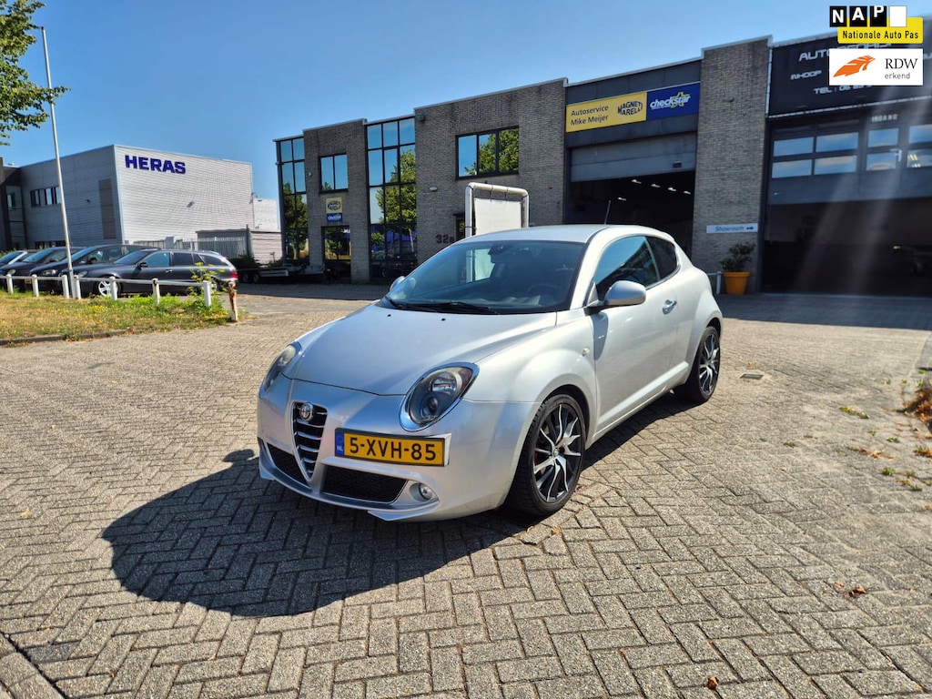 Alfa Romeo MiTo 0.9 TwinAir Esclusivo Airco! Trekhaak! Nap! Pdc! Drive Modus! 6 Bak!