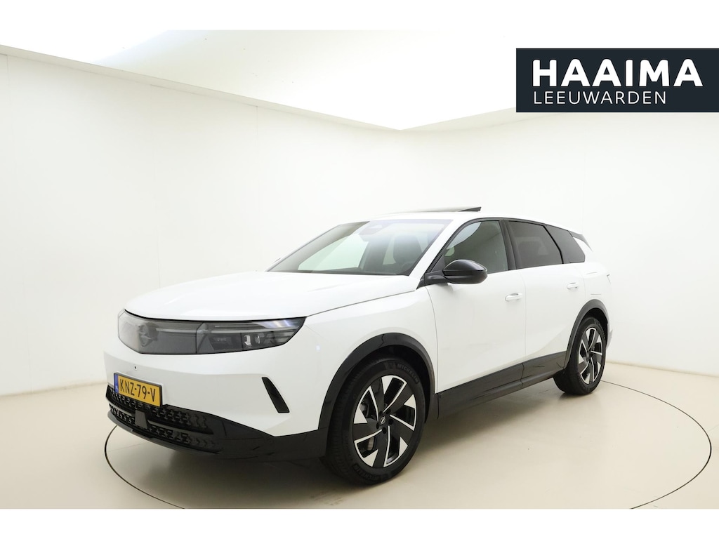 Opel Grandland Electric GS 73 kWh | VAN €47.000,- VOOR €44.950,-! | Panoramadak | AGR stoelen | LED Matrix | Camera's rondom | Elektrische achterklep | Focal audio