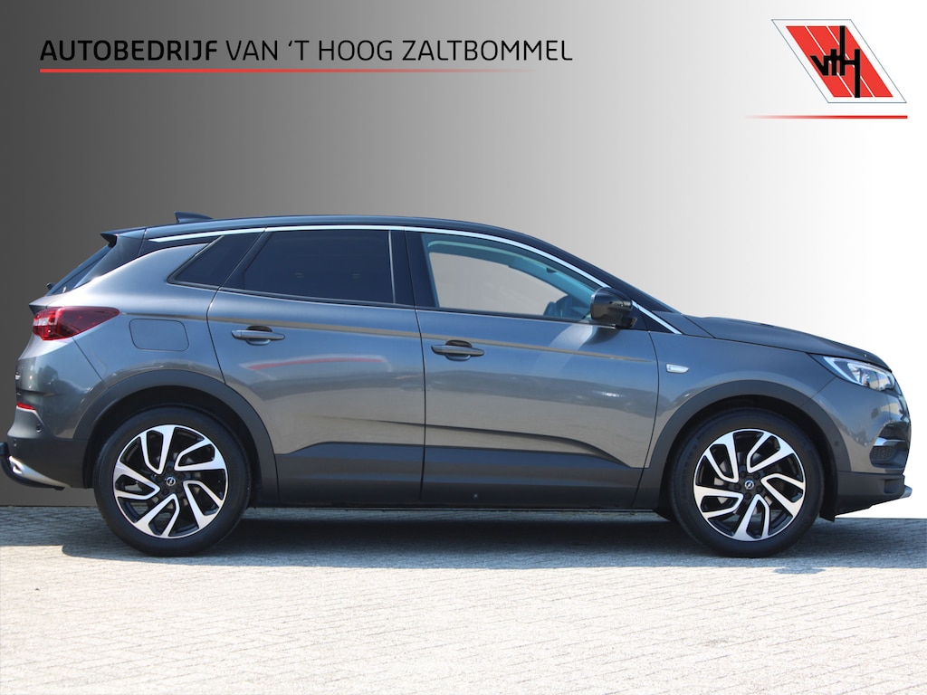 Opel Grandland X 1.2 Turbo 130pk Innovation AGR LEDER NAVI CAMERA CARPLAY 19'' TREKHAAK