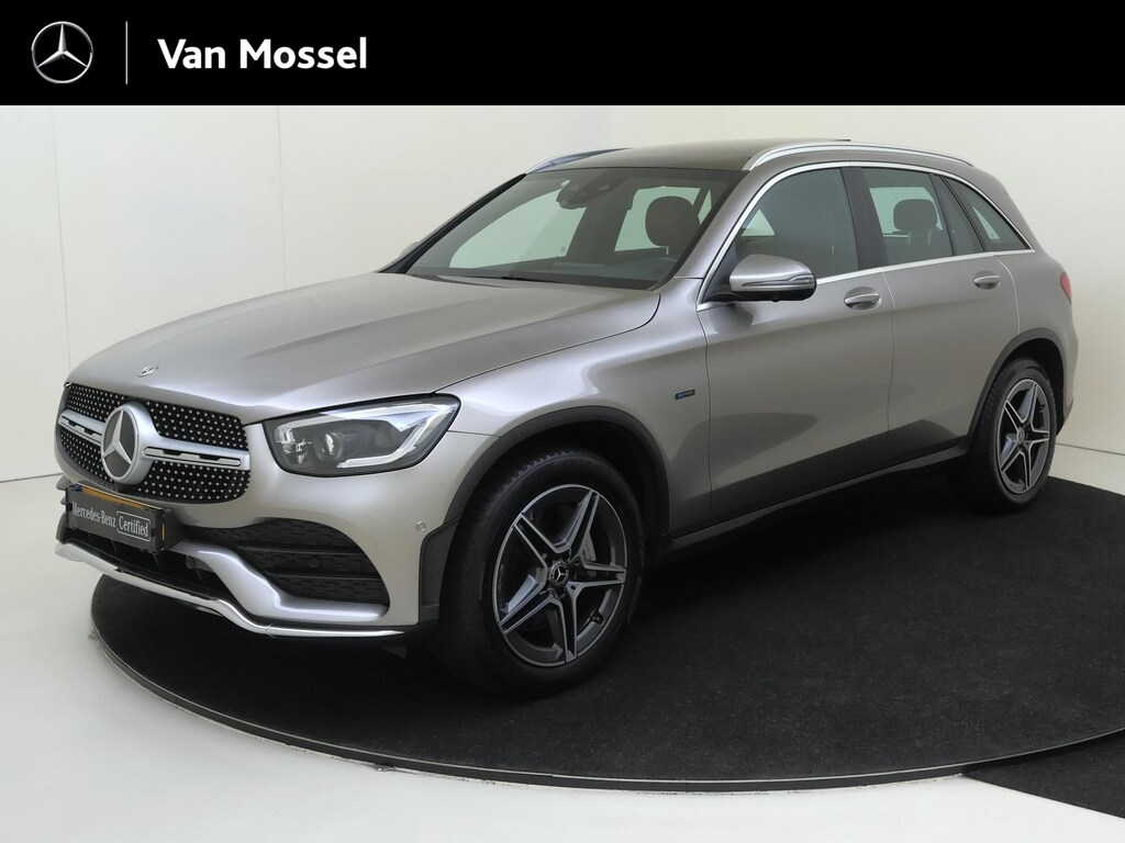 Mercedes-Benz GLC 300e 4MATIC Premium Plus / Panoramadak/ AIRMATIC/ DISTRONIC/ Burmester/ Memory/ El. Trekhaak/ Zéér compleet!