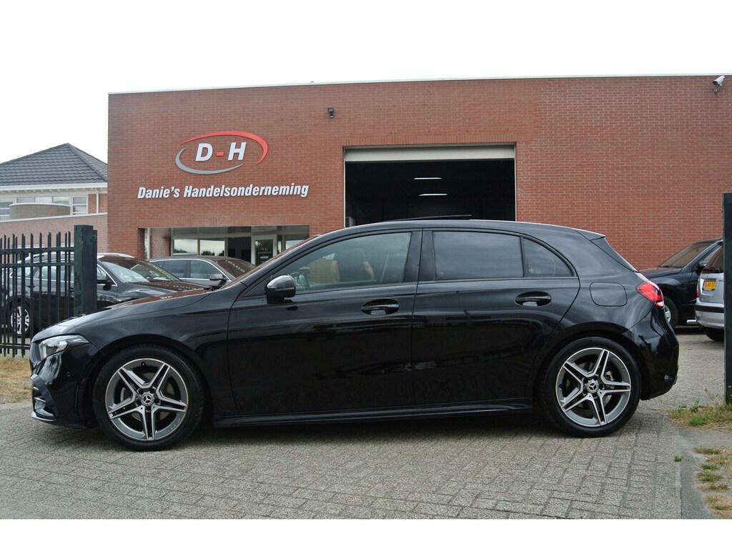 Mercedes-Benz A-klasse 200 Launch Edition Premium amg automaat panoramadak sfeerverlichting inruil mogelijk nap