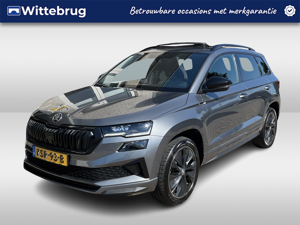 Skoda Karoq 1.5 TSI ACT Sportline Business / AUTOMAAT/ PANO/ DIGITAL DASH/ KEYLESS/ SMARTLINK/ PARK. SENSOREN/ STOELVERWARMING V&A/ NAVI