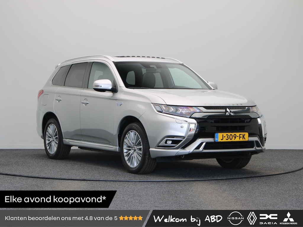 Mitsubishi Outlander 2.4 PHEV Instyle | Leder | Panorama dak | Stoelverwarming | Trekhaak |