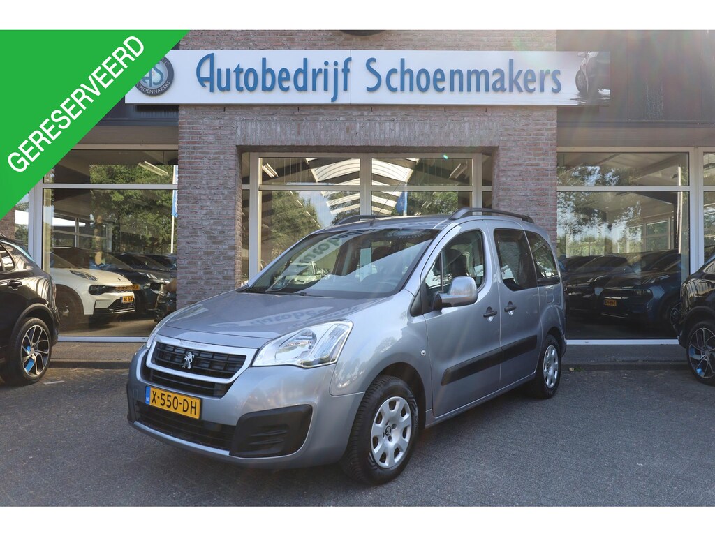 Peugeot Partner Tepee 1.2 PureTech Active TREKHAAK CARPLAY CRUISE ALL-SEASONS DISTRIBURIERIEM=VERVANGEN! CLIMA PDC AIRCO ENZ!