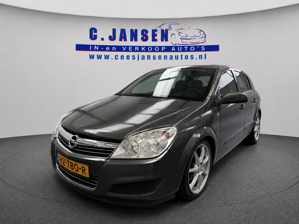 Opel Astra 1.4 Essentia Leuke auto! Stoelverwarming! | 17" lichtmetalen velgen | Airco | Cruise control