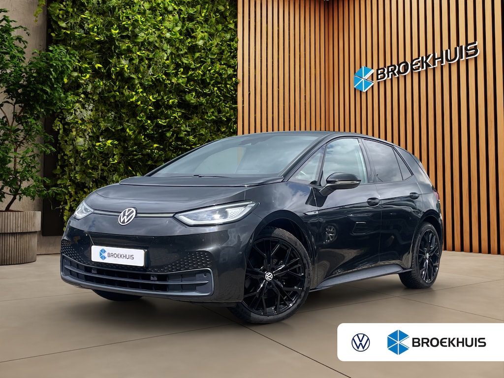 Volkswagen ID.3 First Max 58 kWh | SOH 92,5% | Pano | Matrix LED | Ergo stoelen | Adapt. Cruise | All season banden | 20''