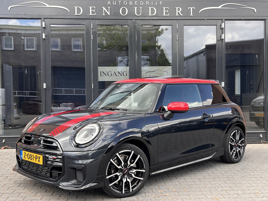 MINI Cooper 3-Deurs 1.5 C John Cooper Works XL PANO / MASSAGE / HARMAN