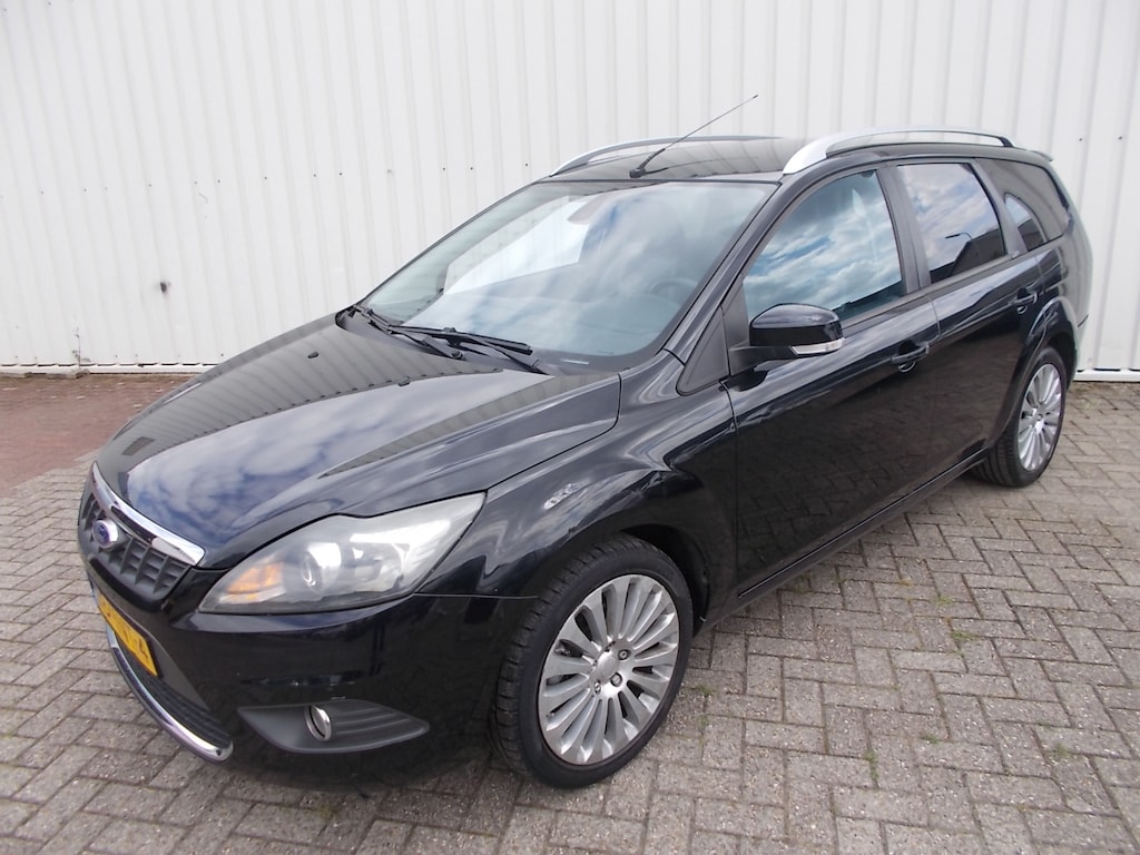 Ford Focus Wagon 1.6 Titanium ( APK 02-03-2027 )