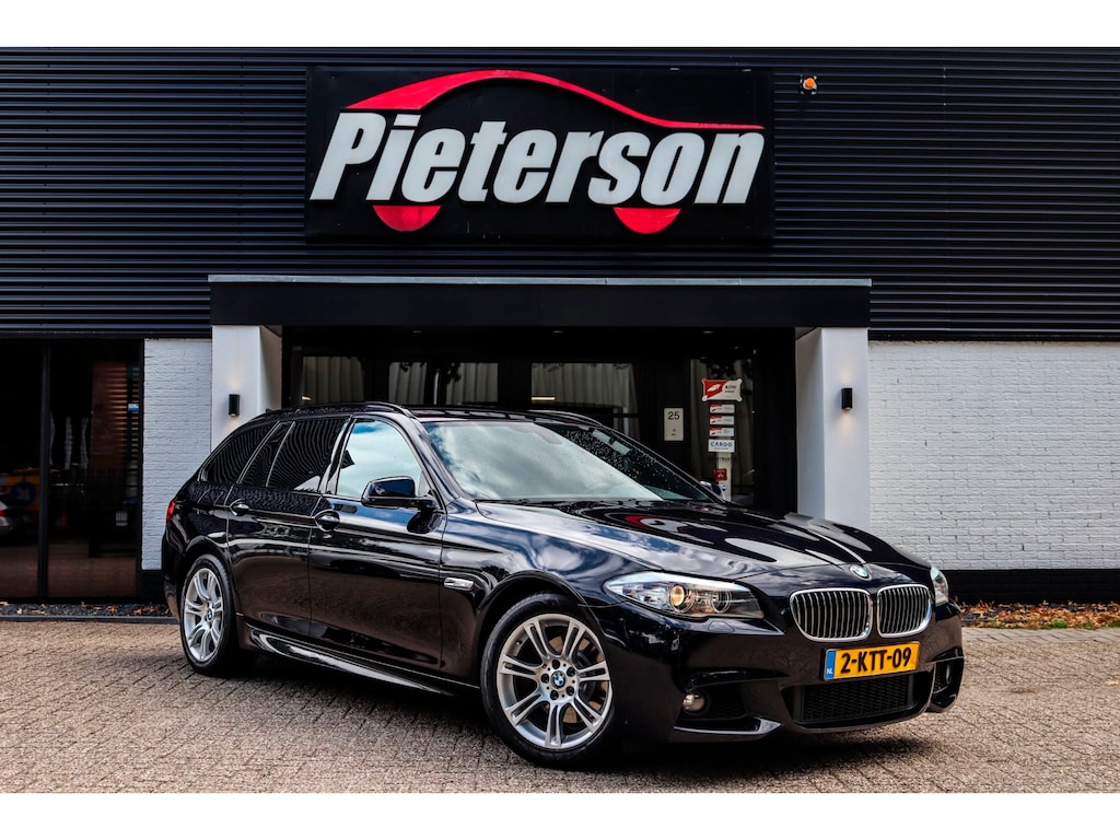 BMW 5-Serie Touring 520i M-Pakket NAP ORIGINEEL NL TREKHAAK