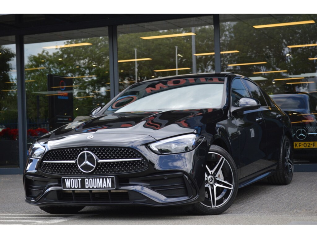 Mercedes-Benz C-klasse 300 e AMG Led Leder Panorama Memory Camera 360 Head-Up Keyless Pdc