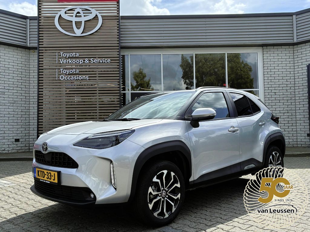 Toyota Yaris Cross 1.5 Hybrid 115 DYNAMIC STOEL/STUURVERW KEYLESS 17'' LM-VELGEN CLIMA NAVI CAMERA APPLE/ANDROID AD-CRUISE PRIVACY GLASS