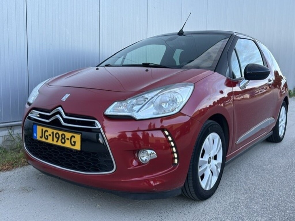 Citroën DS3 Cabrio 1.2 VTi So Chic, CABRIO, luxe uitv