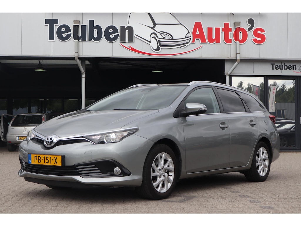 Toyota Auris Touring Sports 1.2T Trend | Panoramadak | Trekhaak | Camera | Dealer onderhouden