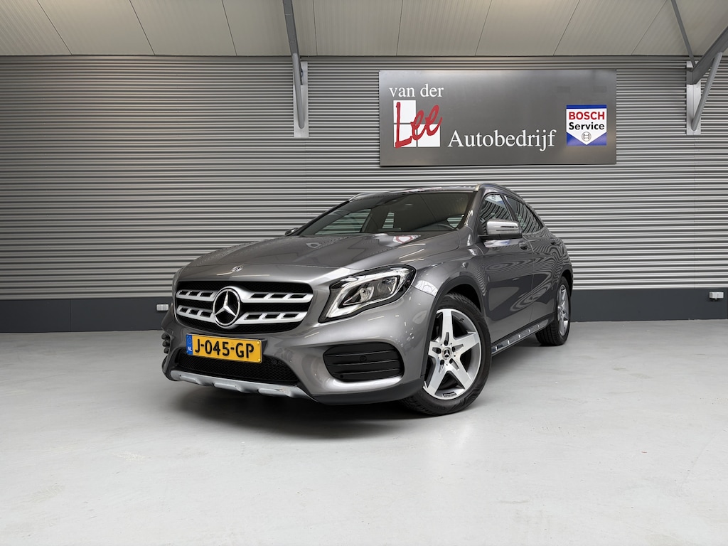 Mercedes-Benz GLA 180 BUSINESS SOLUTIONS AMG/PDC/CAM/CARPLAY/ENZ