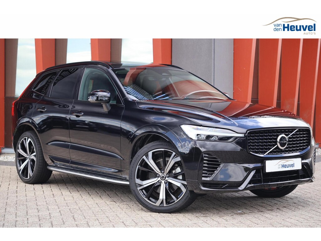 Volvo XC60 T6 Recharge AWD Plus Dark | Stoelverwarming | Parkeercamera | Panoramadak | Long Range | Pilot Assist | Leder | Treeplanken | Keyless