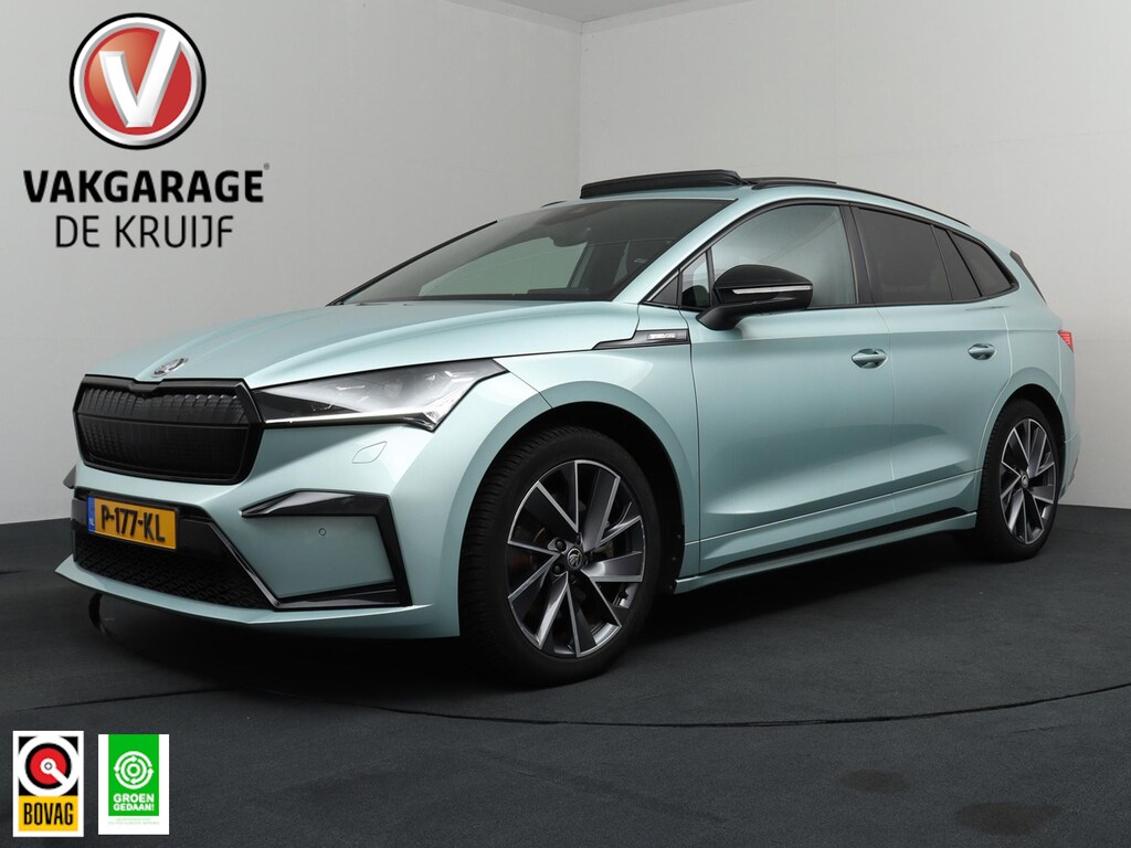 Skoda Enyaq iV 80 Sportline SOH 93.3% | Panoramadak | Trekhaak | Crystal Lighting!