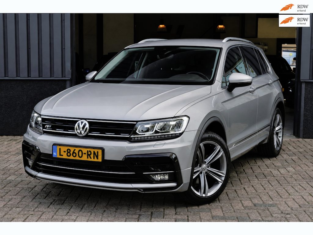 Volkswagen Tiguan 1.4 TSI Highline R-Line LED|Virt. Dash|Navi