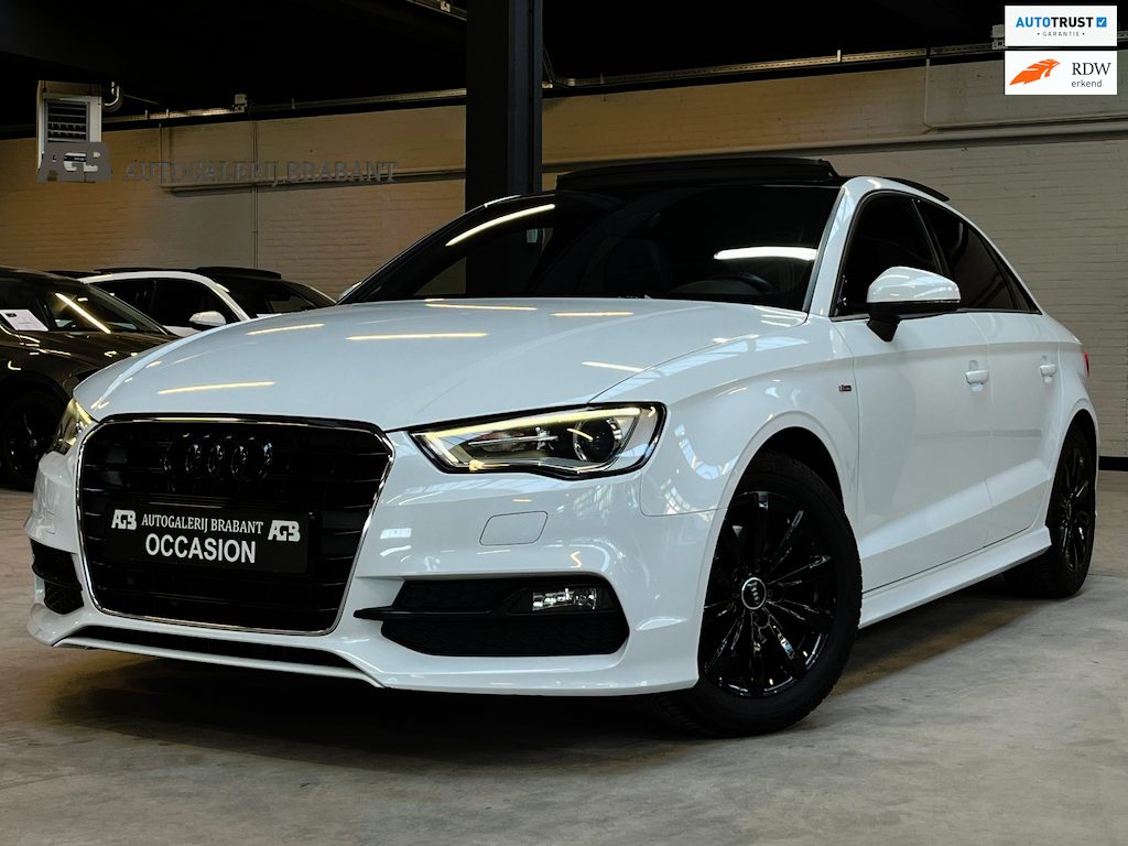 Audi A3 Limousine 1.4 TFSI CoD Ambition Sport Edition *Pano/Xenon/Bluetooth