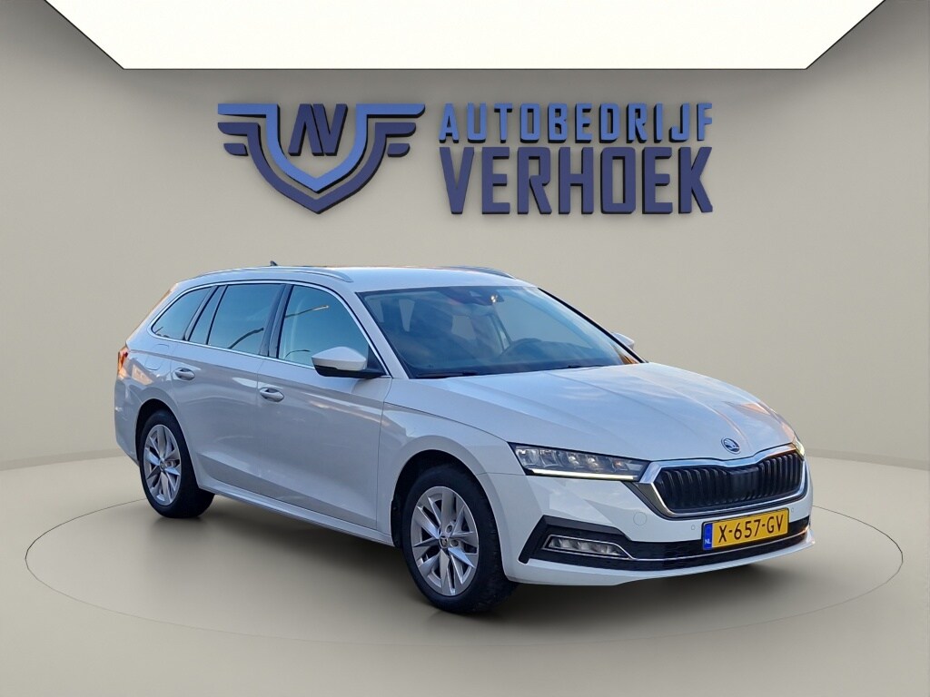 Skoda Octavia Combi 1.0 e-TSI 110PK Automaat Business Edition - NL Auto