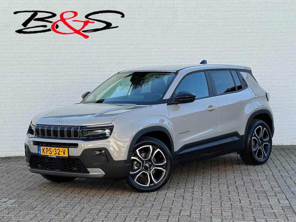 Jeep Avenger Summit 54 kWh SOH 96% Clima Camera Carplay Adaptive Cruise PDC voor en achter Half Leder