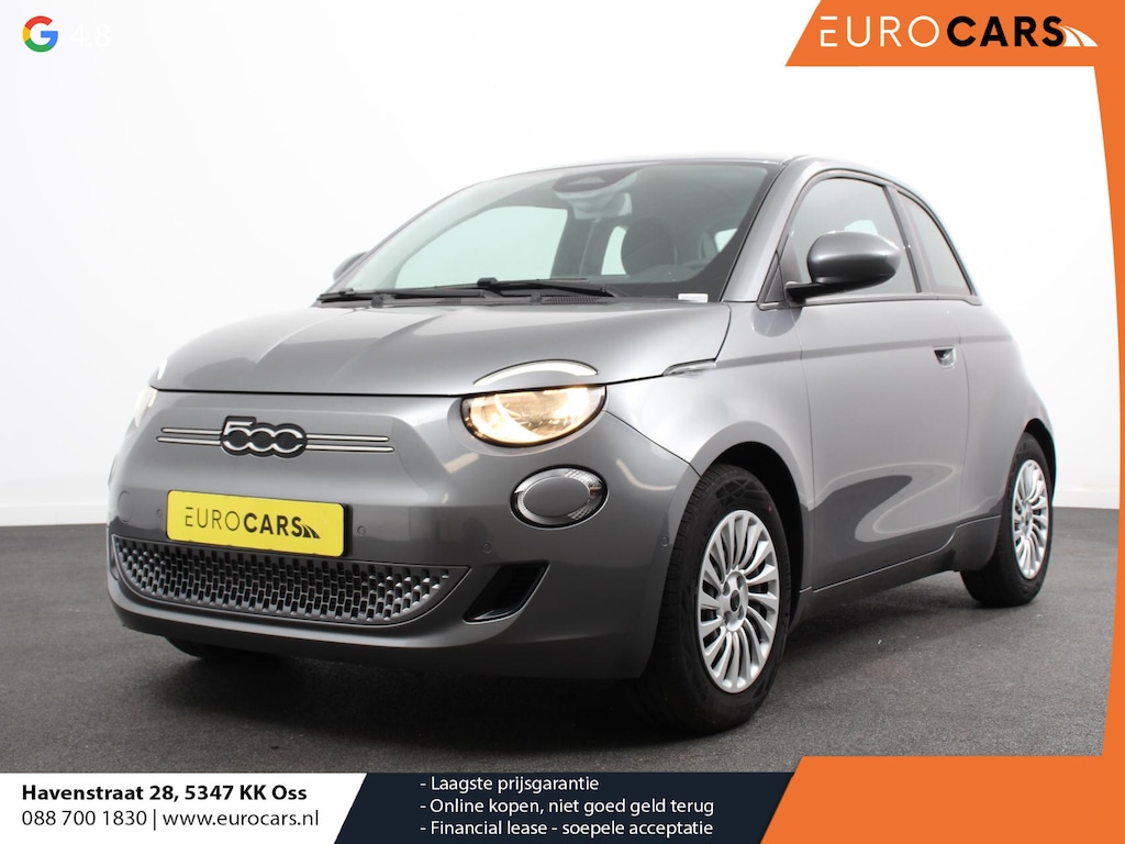 Fiat 500e Urban 42 kWh Airco Climatronic 360 Camera Stoelverwarming Keyless Wireless CarPlay Dodehoek Assistant 85 kW Charger Actieradius 320km WLTP