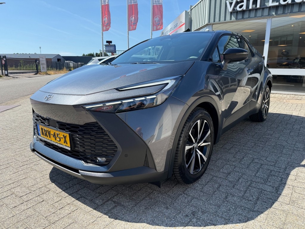 Toyota C-HR / C-HR+ 1.8 Hybrid 140 Dynamic Bi-Tone Rijklaar met Garantie