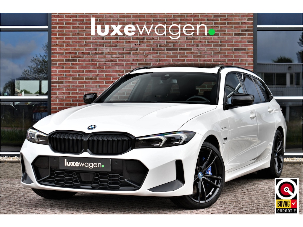 BMW 3-Serie Touring 320e xDrive M-Sport Pro | Pano ACC Trekh El-zetels H/K 19inch
