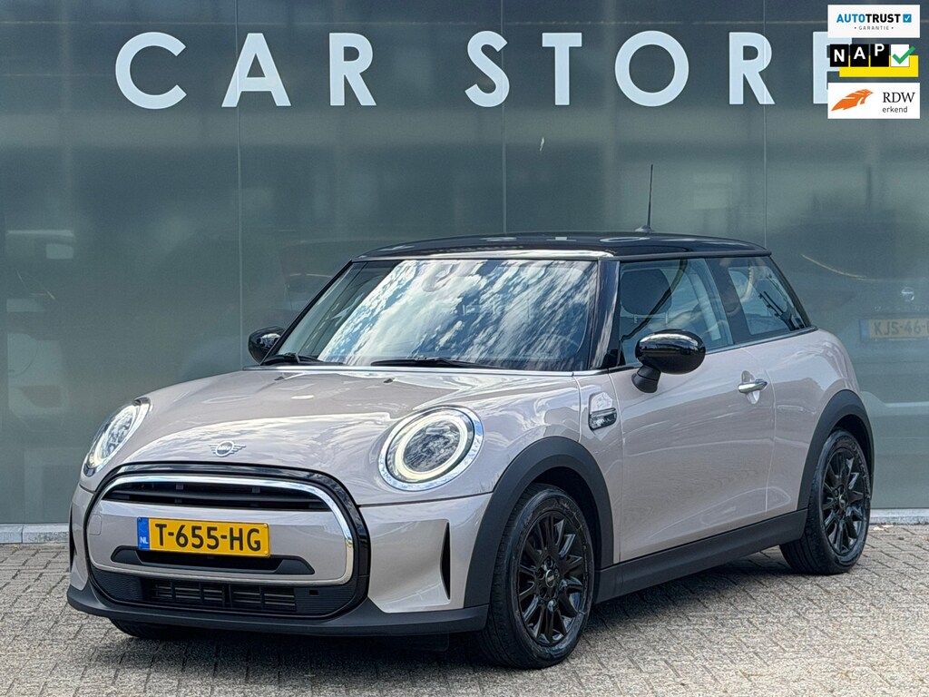 MINI Cooper 3-Deurs 1.5 Camden Edition