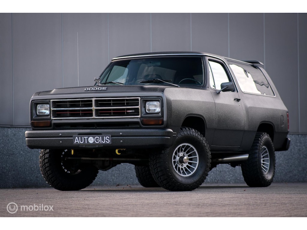 Dodge Ramcharger 5.2 V8 | Gerestaureerd | Wegenbelasting vrij | Airco | 4 persoons | Uniek | 1986 |