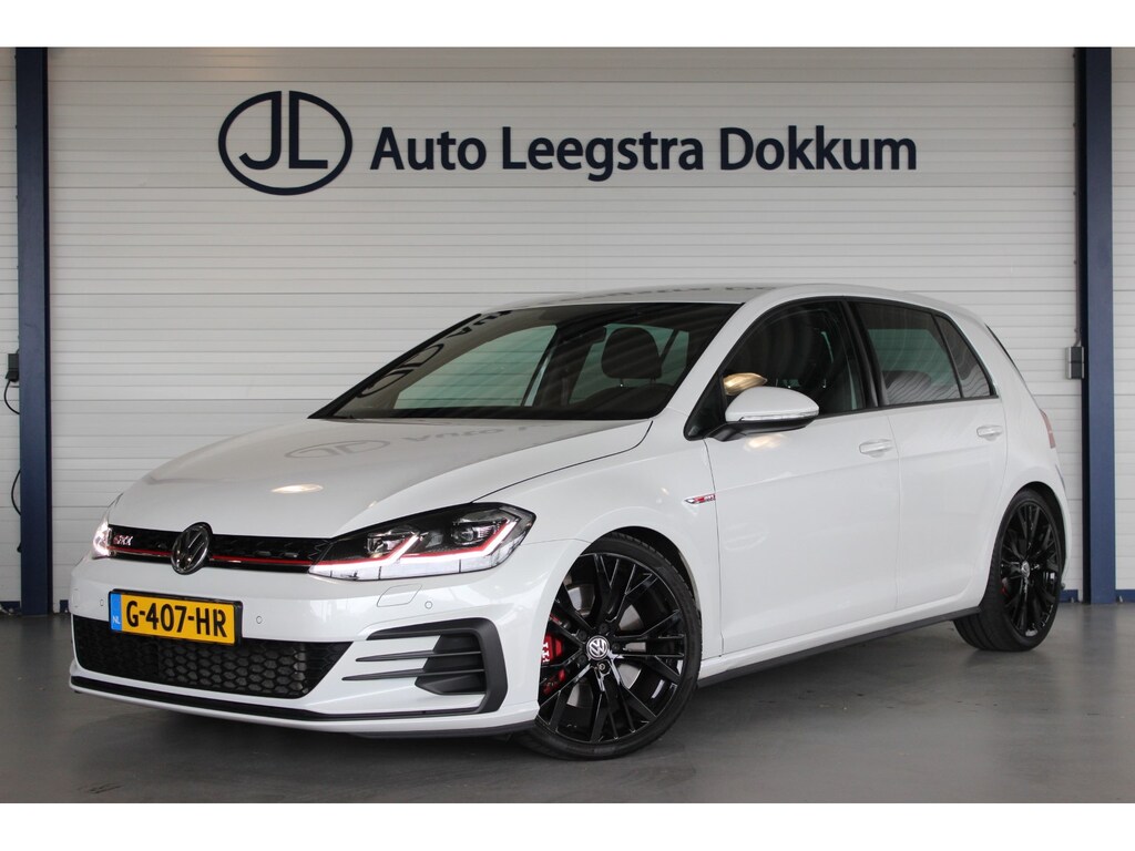 Volkswagen Golf 2.0 TSI GTI Performance NL-Auto | Milltek | Dynaudio | Carplay | Virtual Cockpit | Camera | LED | Adapt. Cruise | 19" LMV | PDC